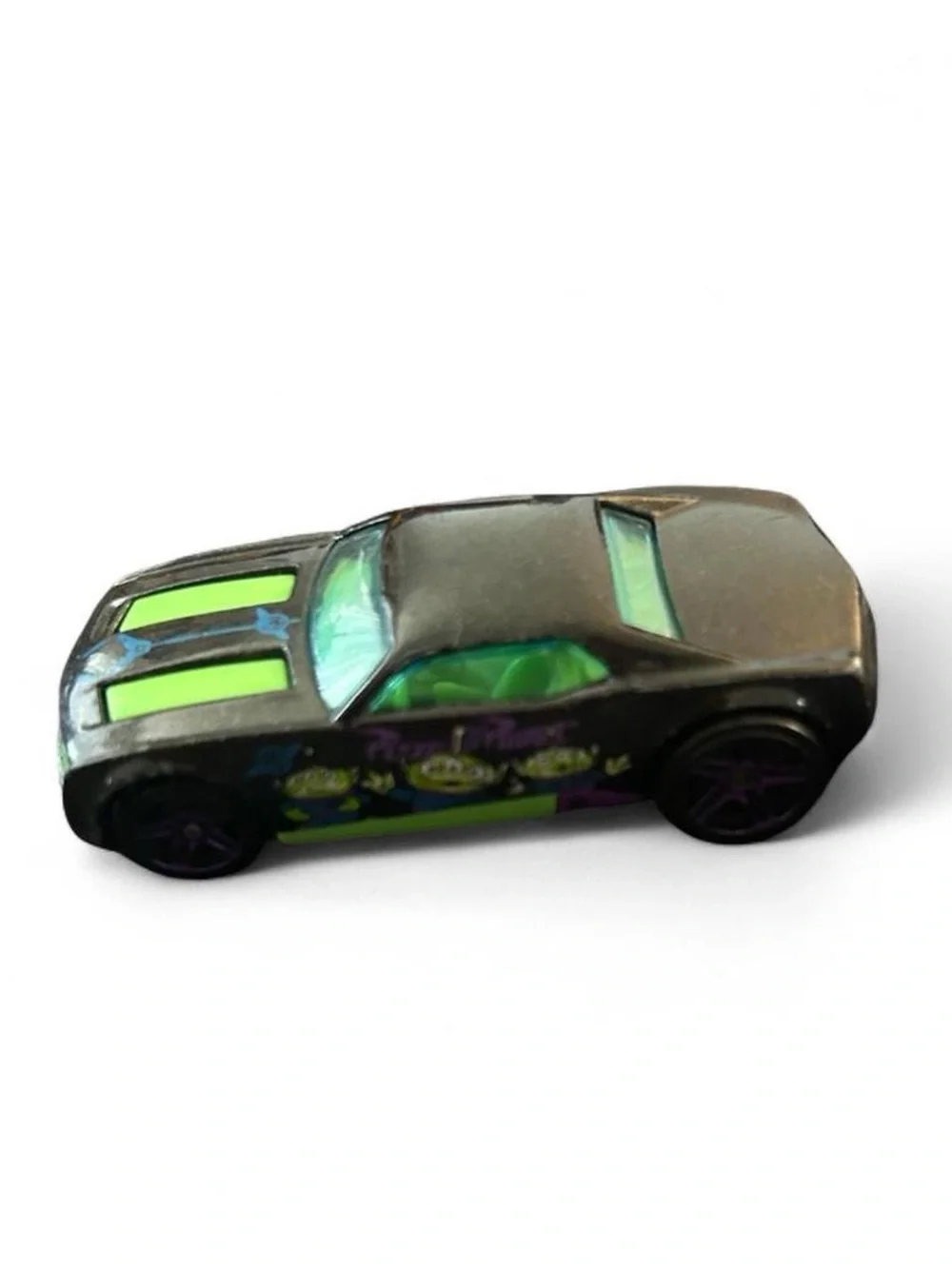 Hot Wheels Disney Pixar Toy Story Lot - Wheelin' Woody & Alien Pizza Planet